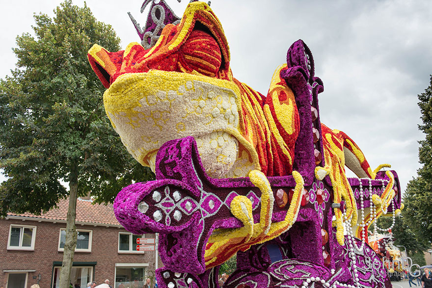 flower-sculpture-parade-corso-zundert-2016-netherlands-28