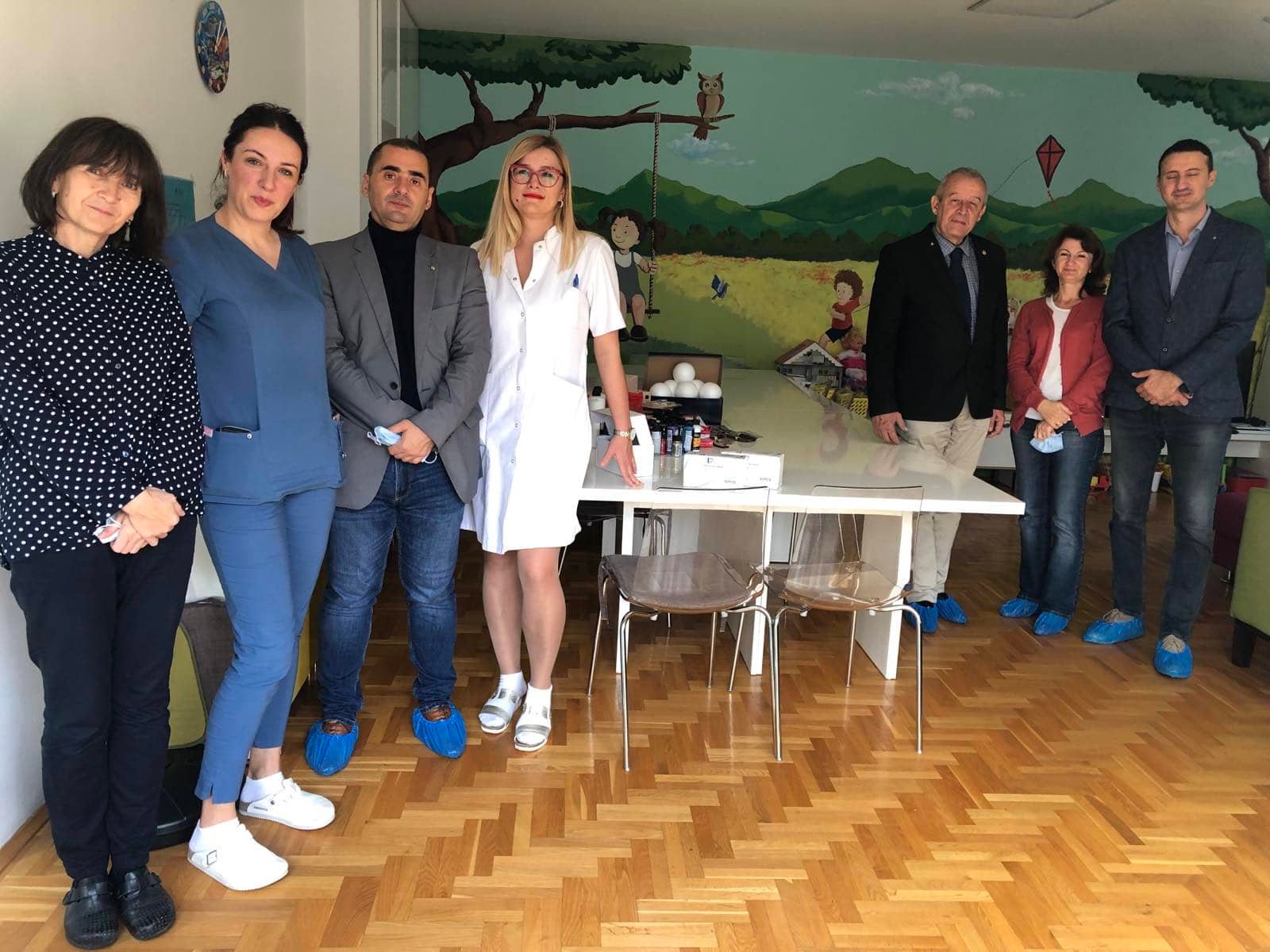 Rotary club Banja Luka uručio donaciju Udruženju “Iskra” (FOTO) DOM