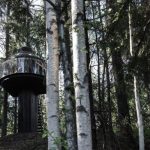 Nesvakidašnja kućica na drvetu u šumama Finske